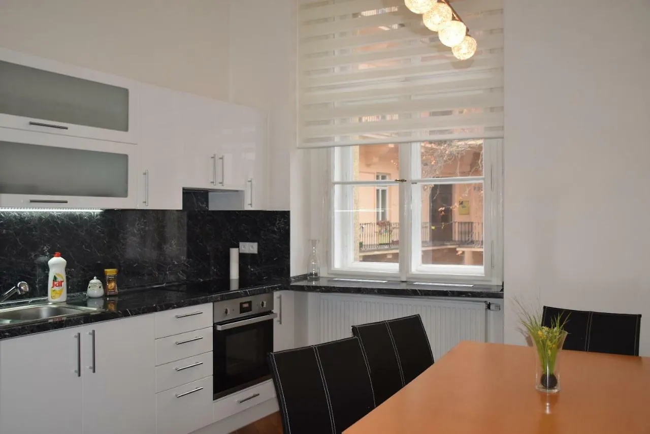 Tiva Downtown Apartments Prague